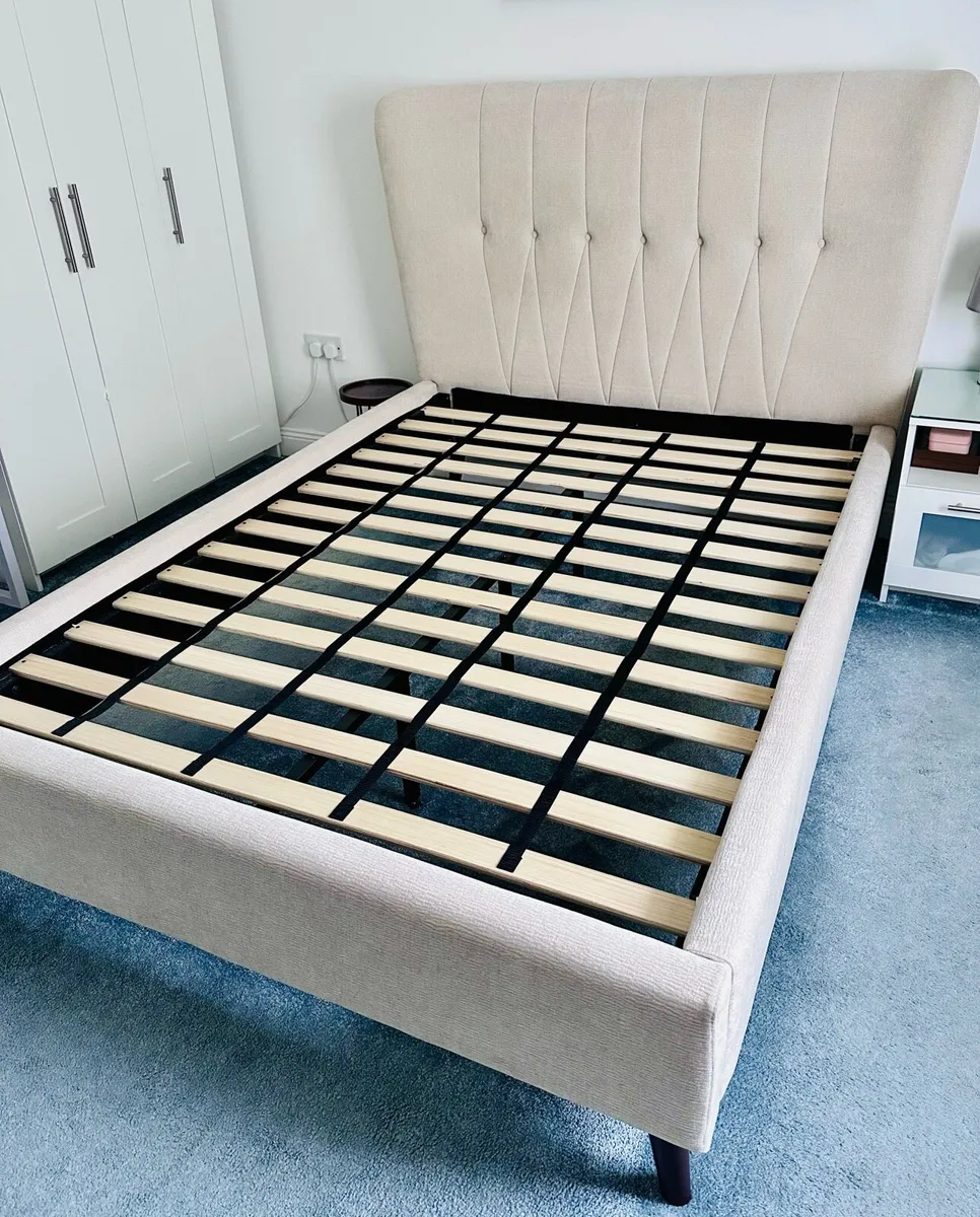 Double bed frame - Image 1