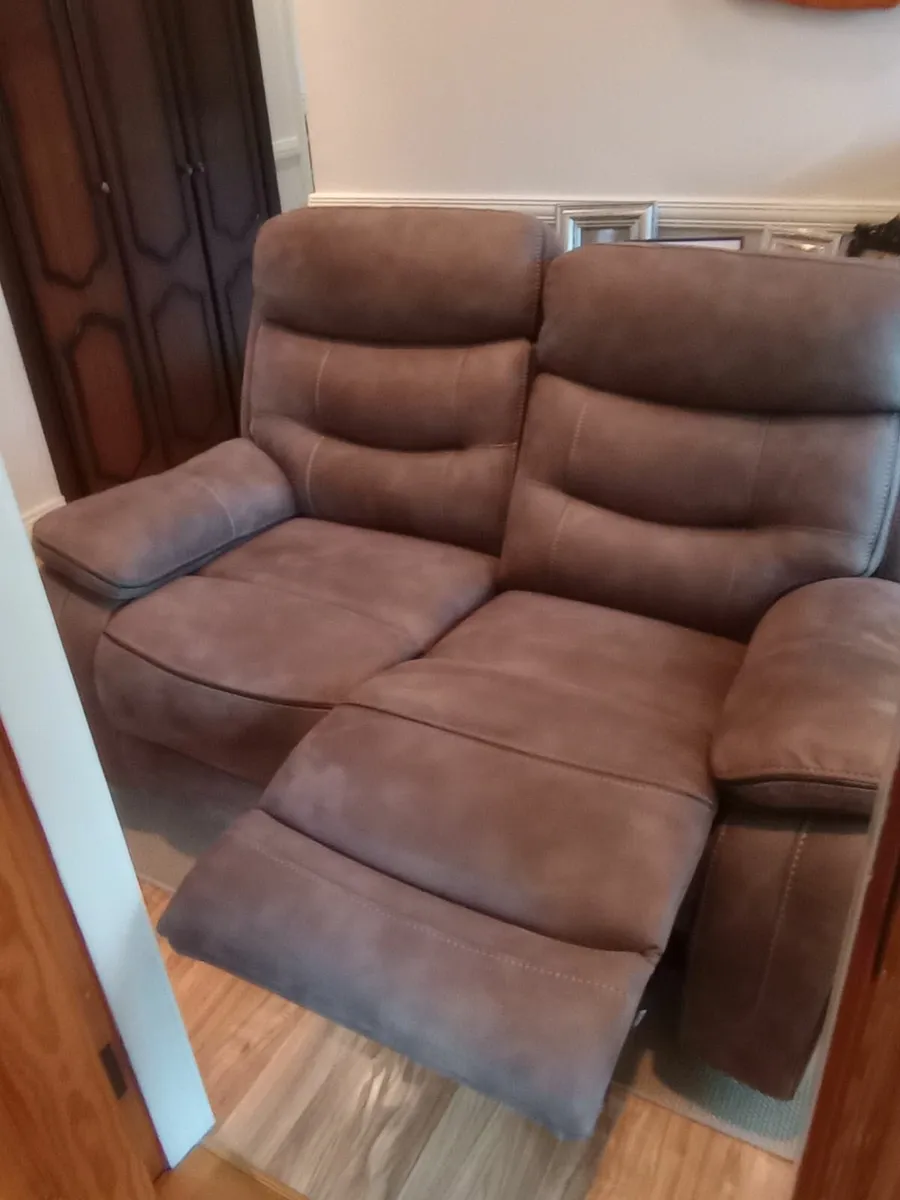 Two seater recliner sofa - Image 4