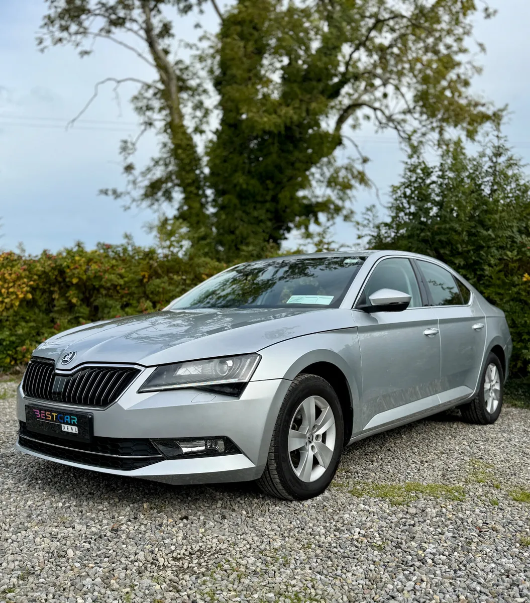 2019 Skoda Superb 2.0 TDI 150bhp Ambition - Image 4