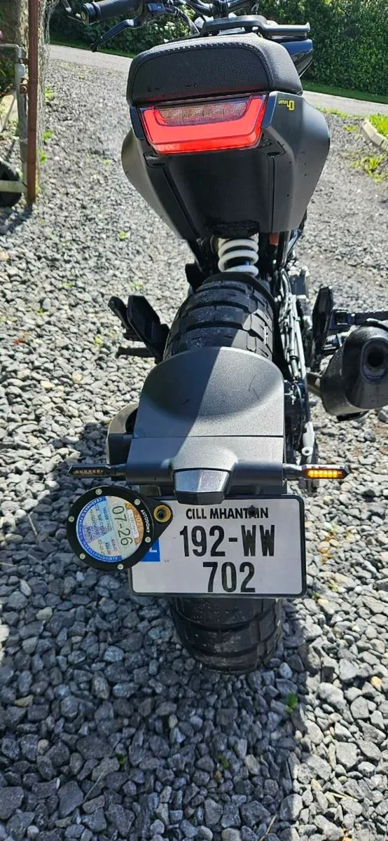 Husqvarna Svartpilen 401 - Image 4