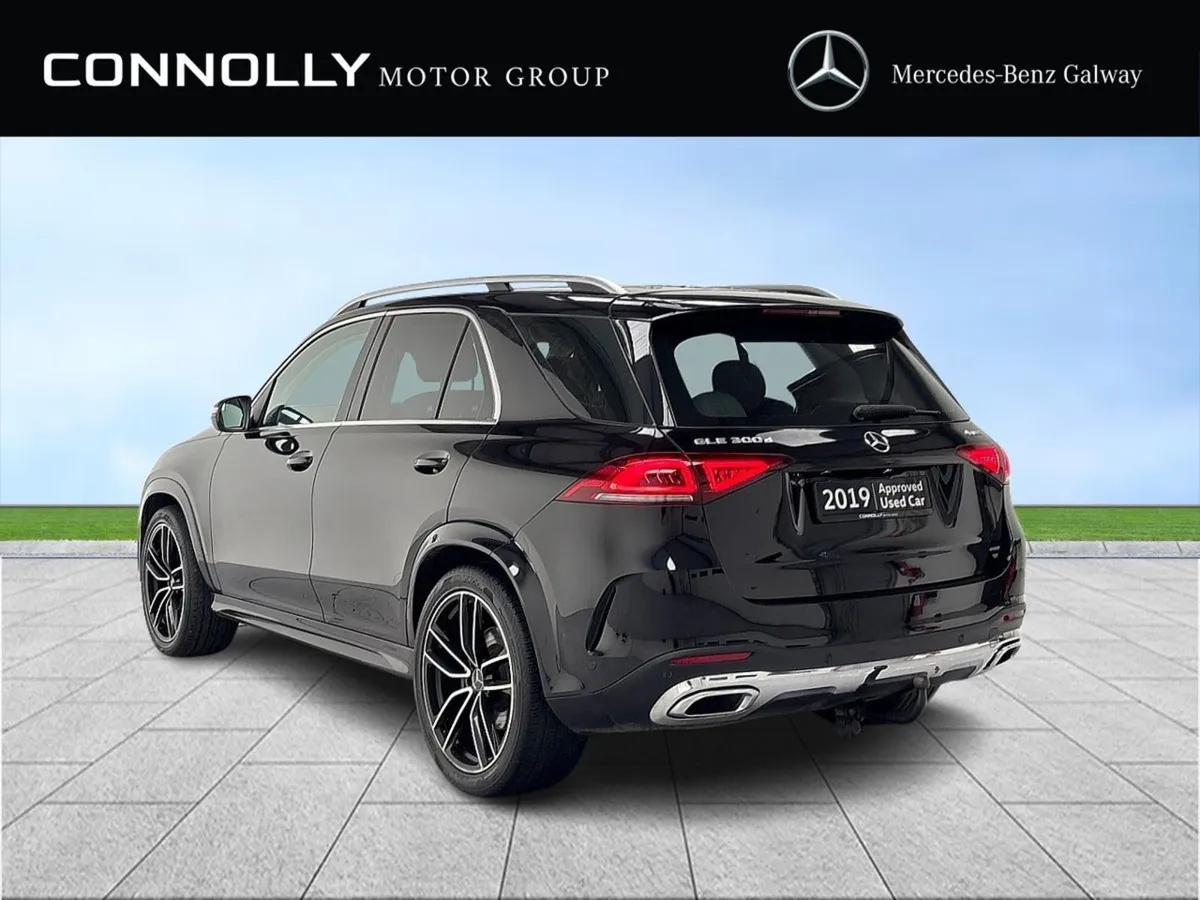 Mercedes-Benz GLE GLE 300d 4matic AMG Exterior  7 - Image 4