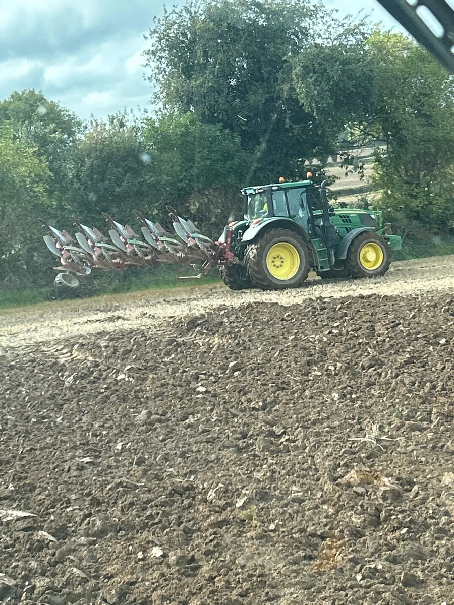 Ploughman or tractor driver - Image 2