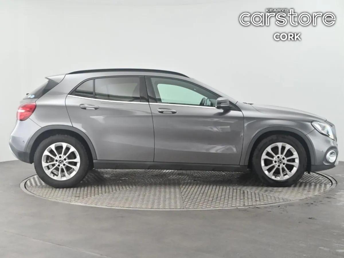 Mercedes-Benz GLA Class GLA 180 Style - Image 3
