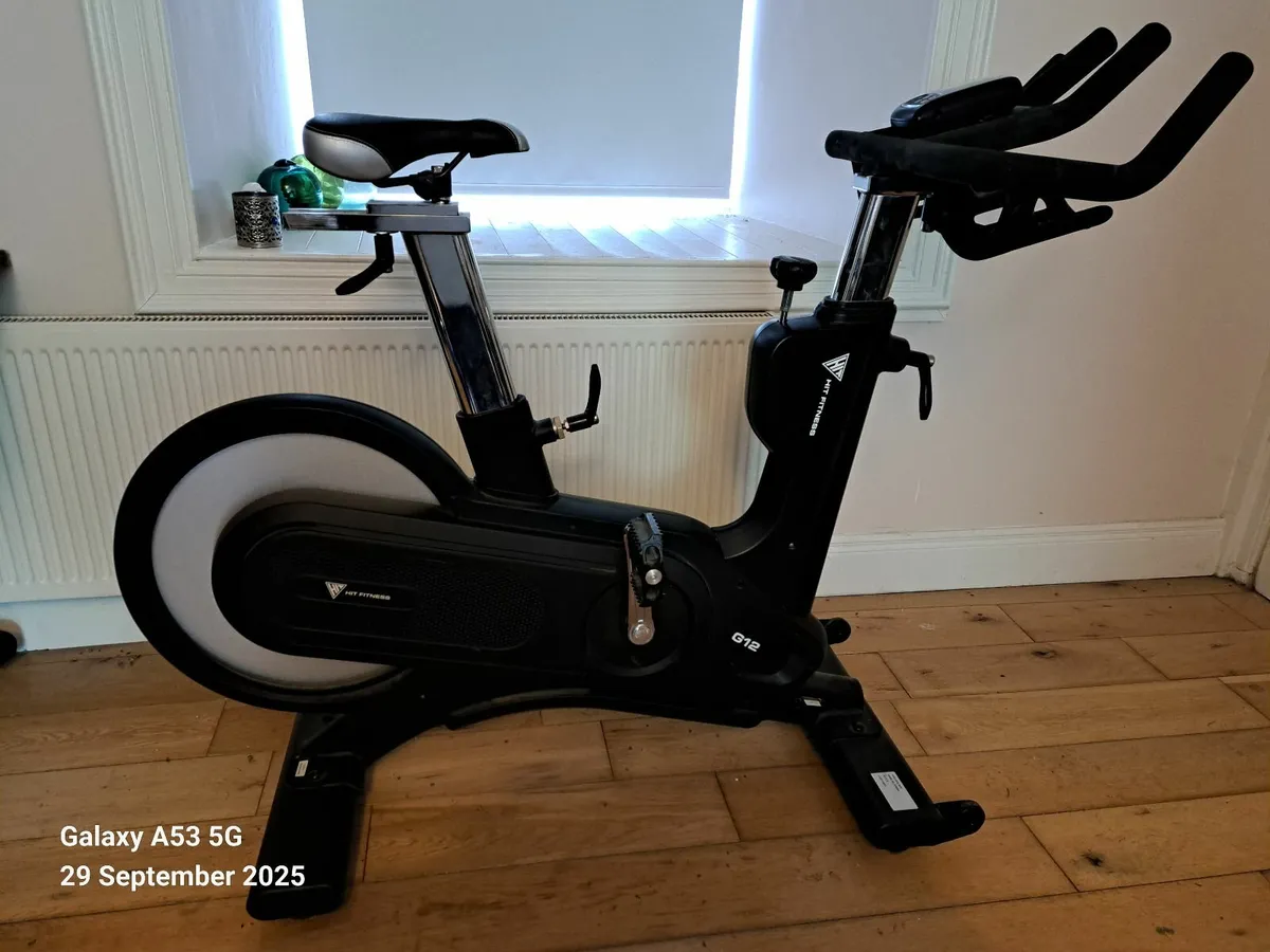 Exercise bike - Image 1