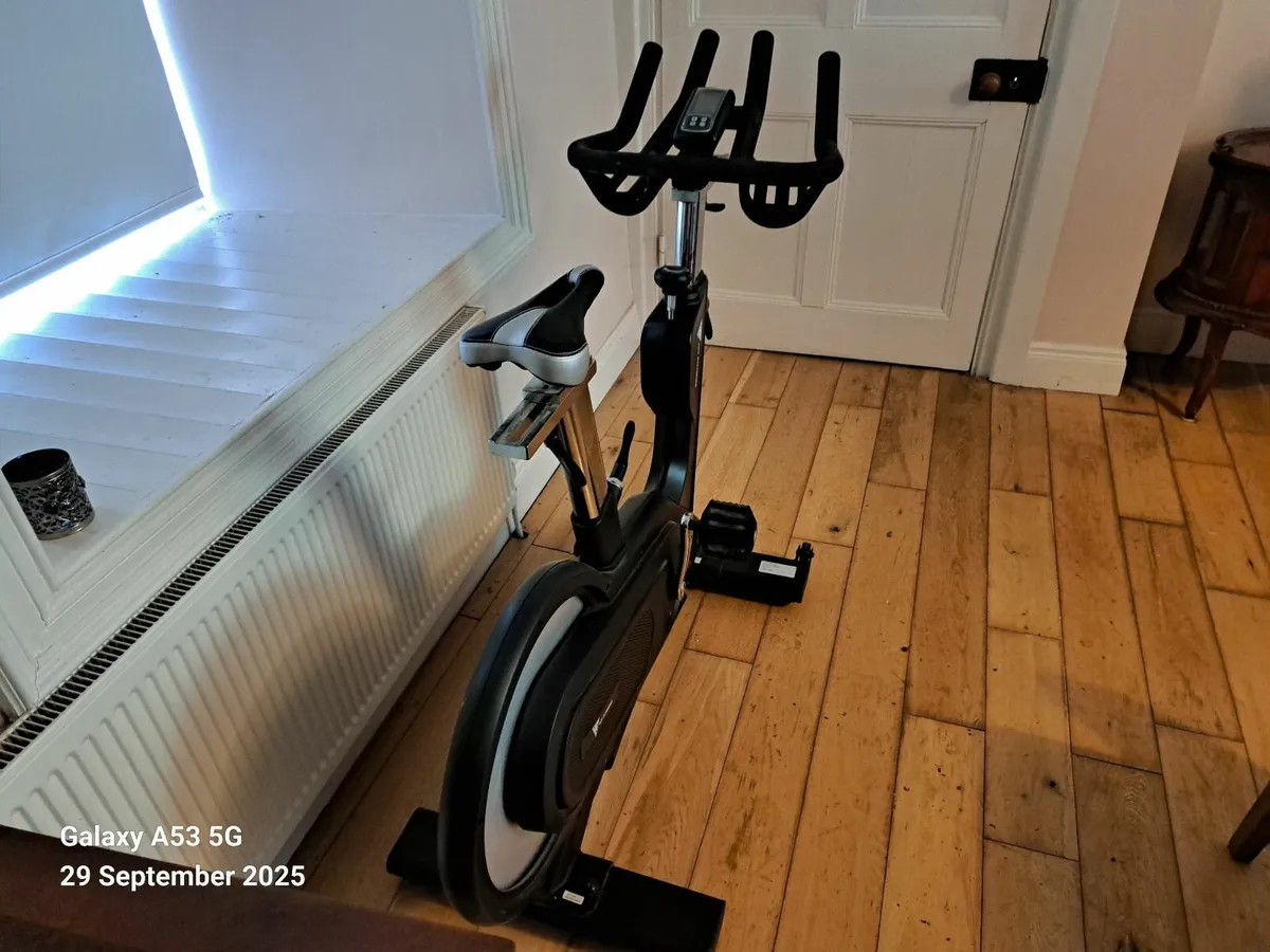 Exercise bike - Image 4