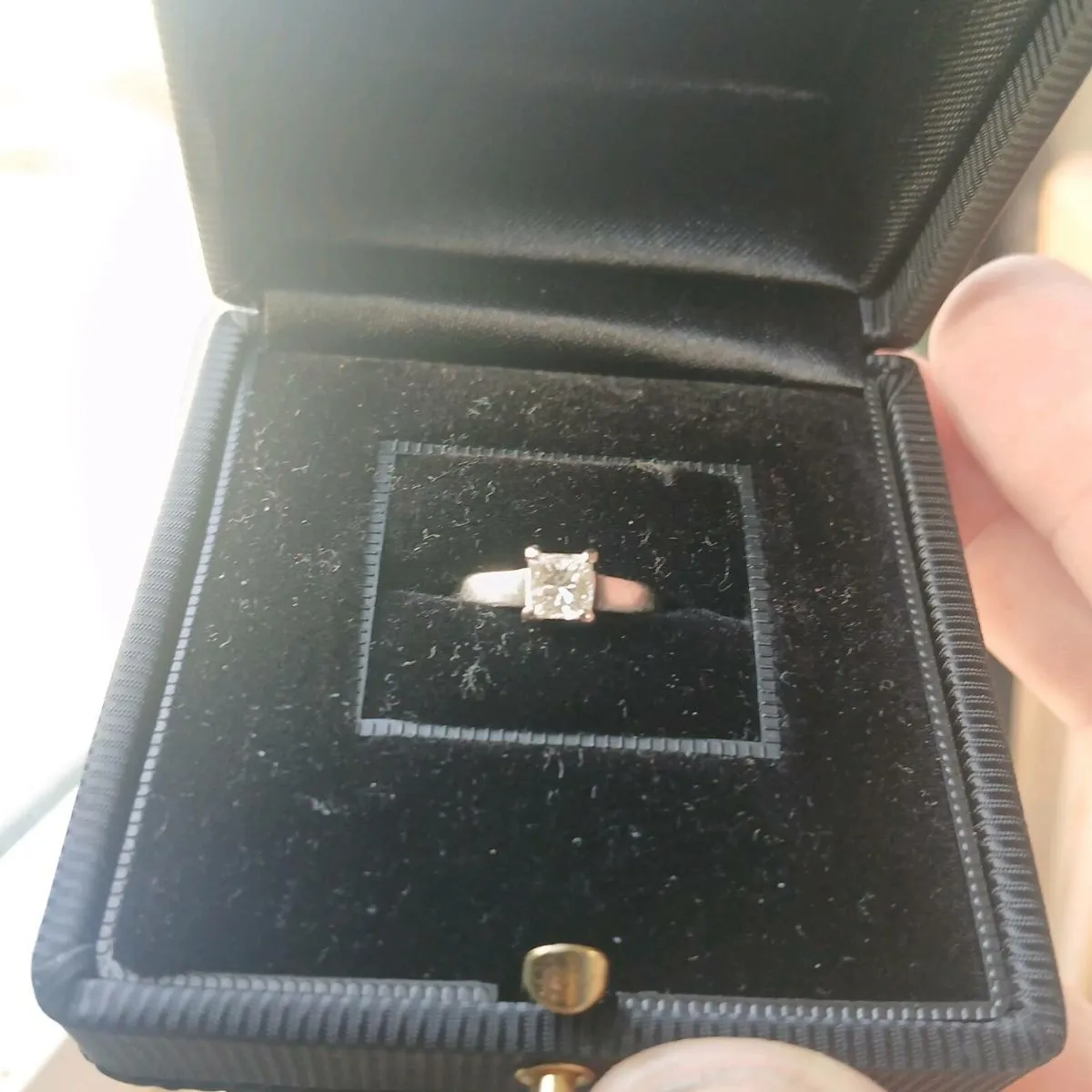 Engagement ring - Image 3