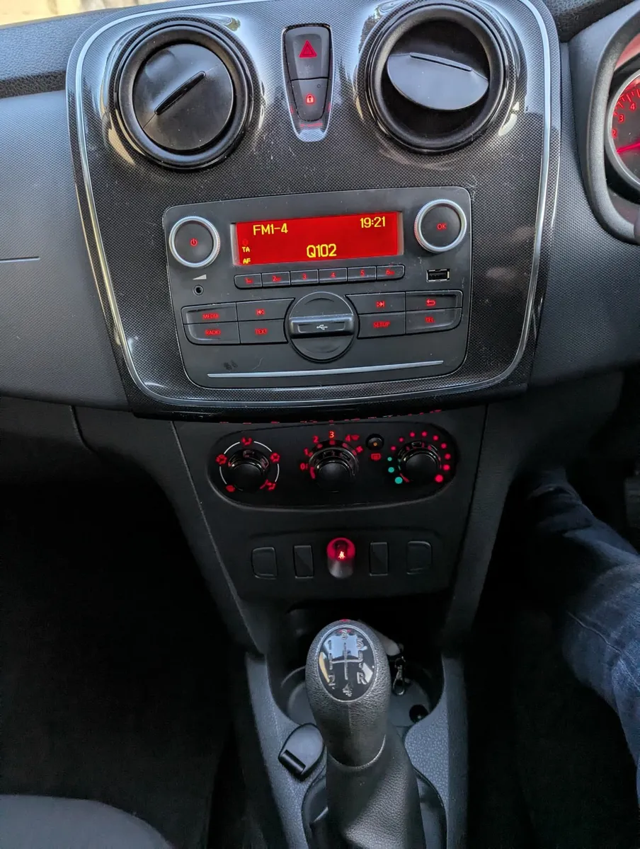 Dacia Sandero 2017-Diesel, Low KMs & NCT till 2027 - Image 4