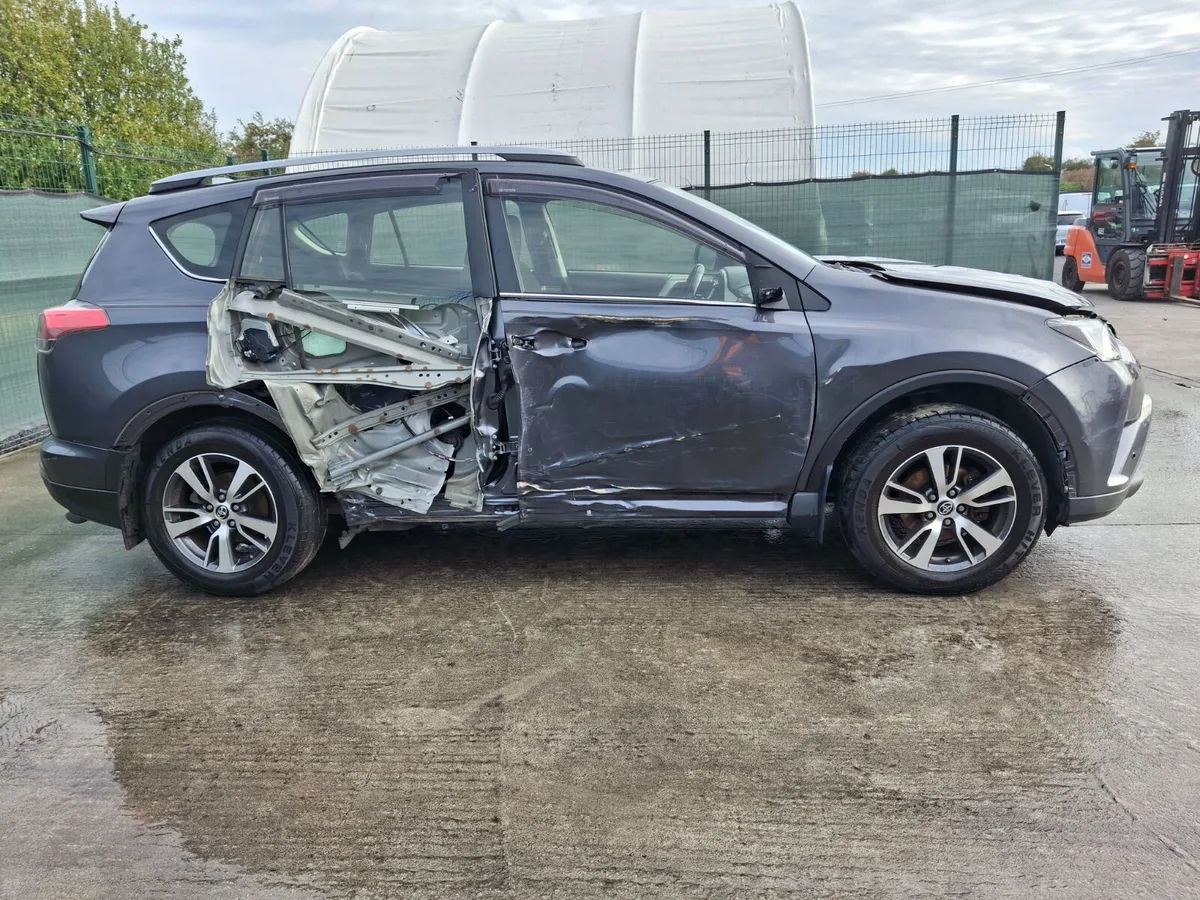 2018 Toyota Rav-4 2.0 D4D - Image 4