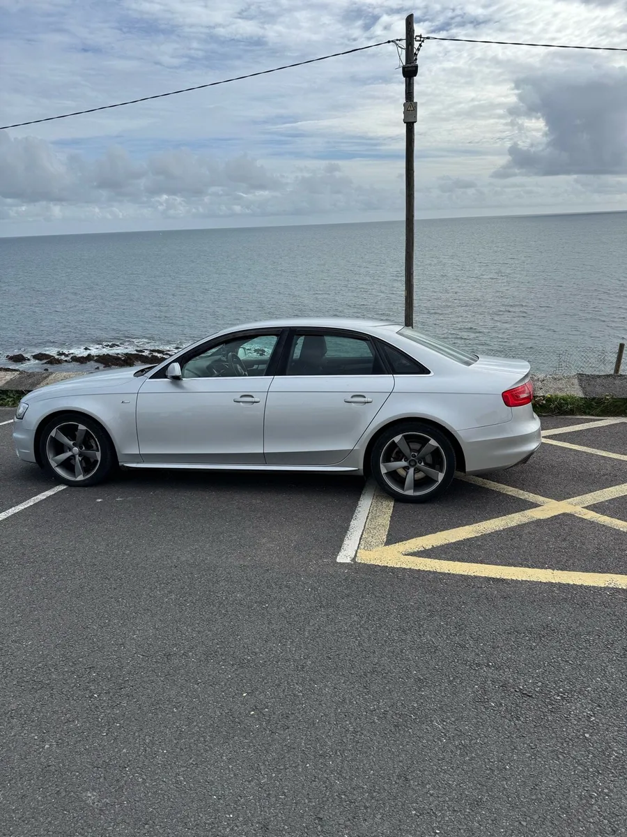 Audi A4 S-Line Black Edition - Image 3