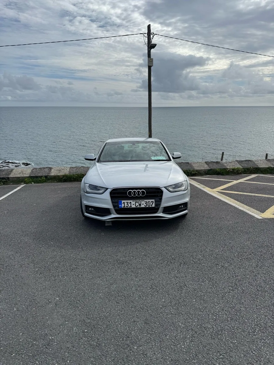 Audi A4 S-Line Black Edition - Image 4