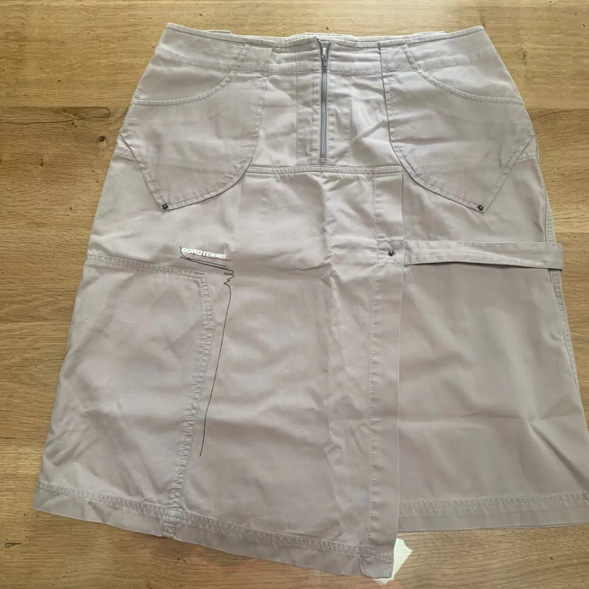 Beige skirt - Image 1