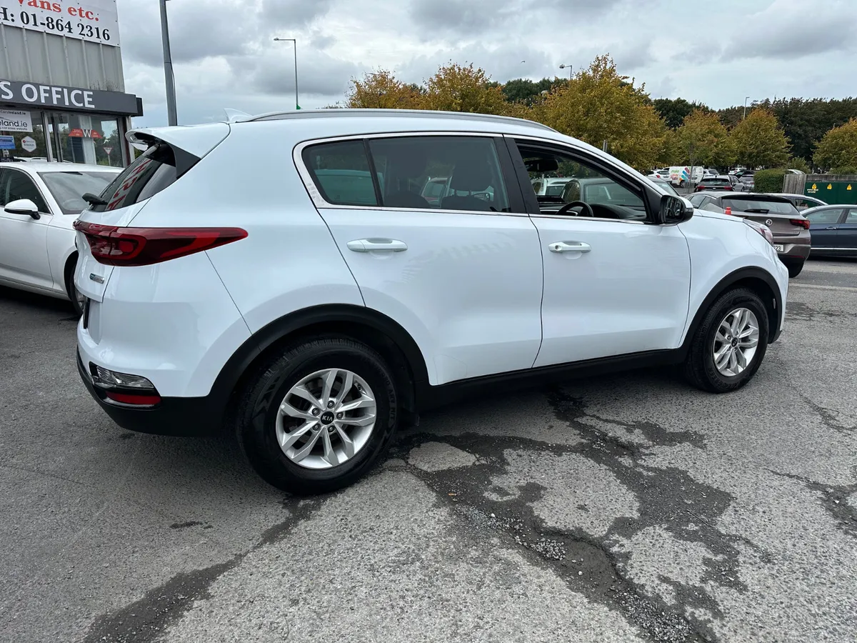 Kia Sportage 1.6 CRDI DIESEL HYBRID NCT TAX - Image 4