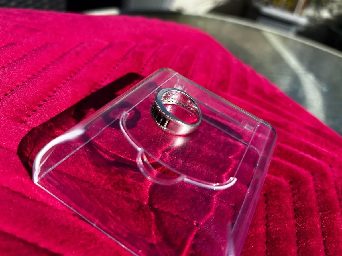 Gold Diamonds and Sapphire Ring - Image 4