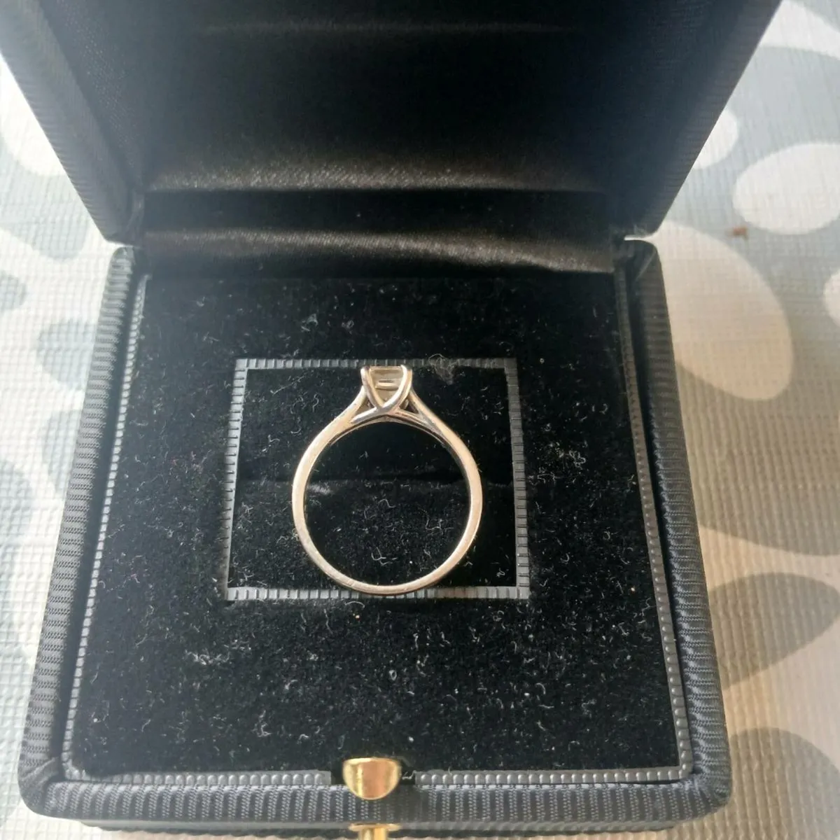 Engagement ring - Image 2