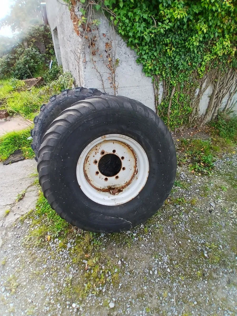 Slurry tank tyres andcrims - Image 1