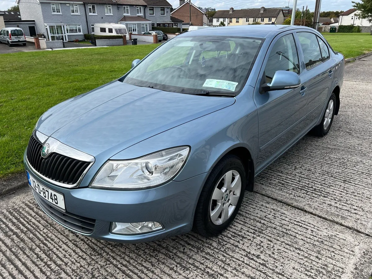 2012 Skoda Octavia 1.2 TSI LOW KMS - Image 3