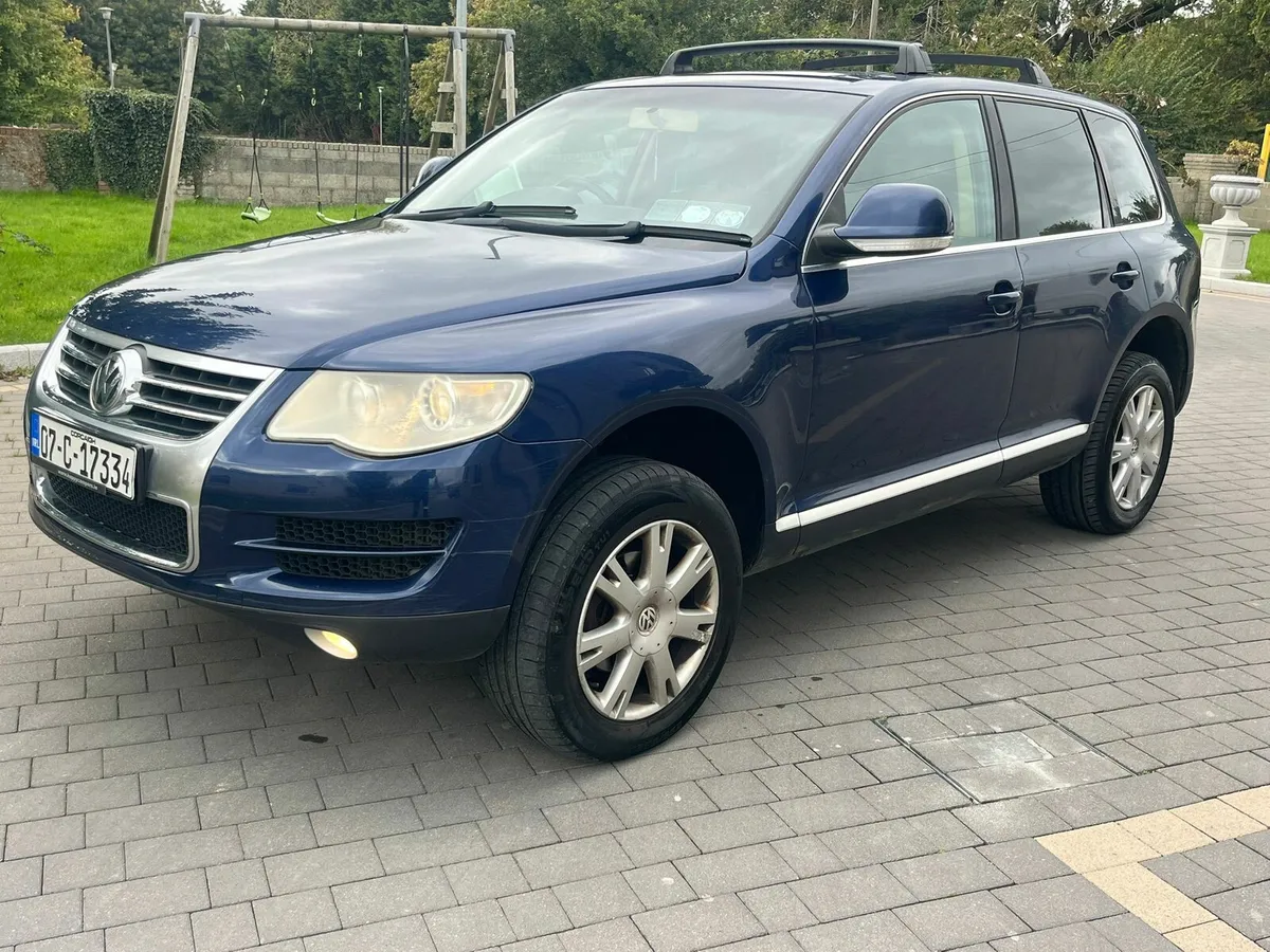2007 Volkswagen Touareg 5 seat crewcab tax+doe - Image 2