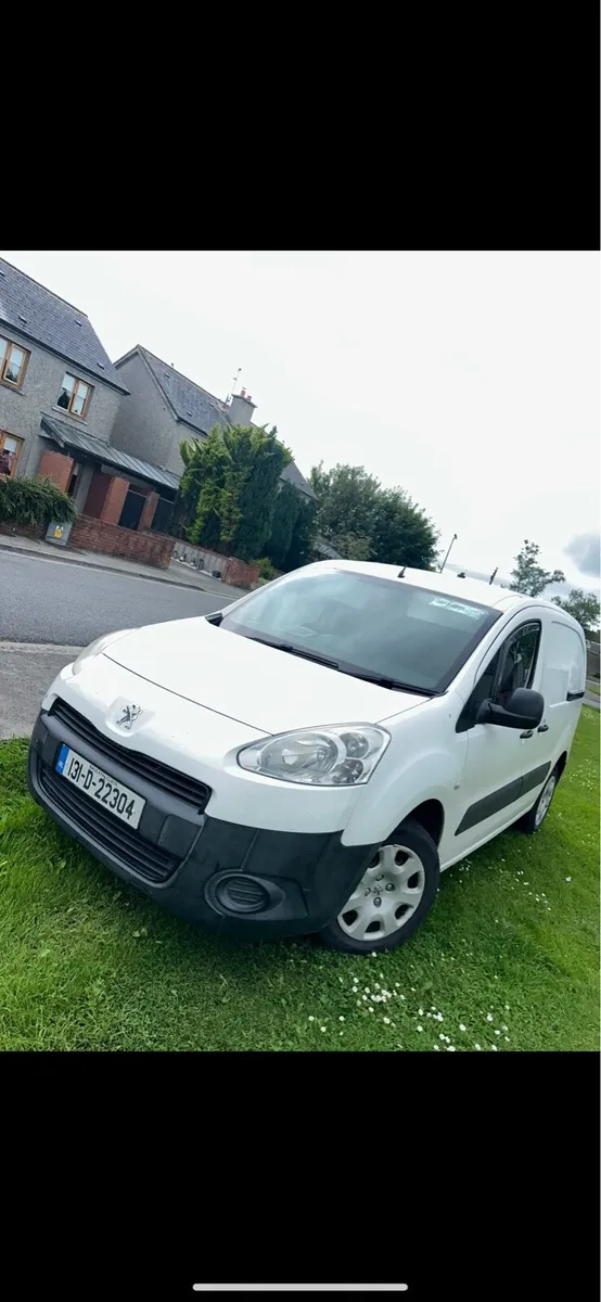 Peugeot Partner Van 2 Seater - Image 2