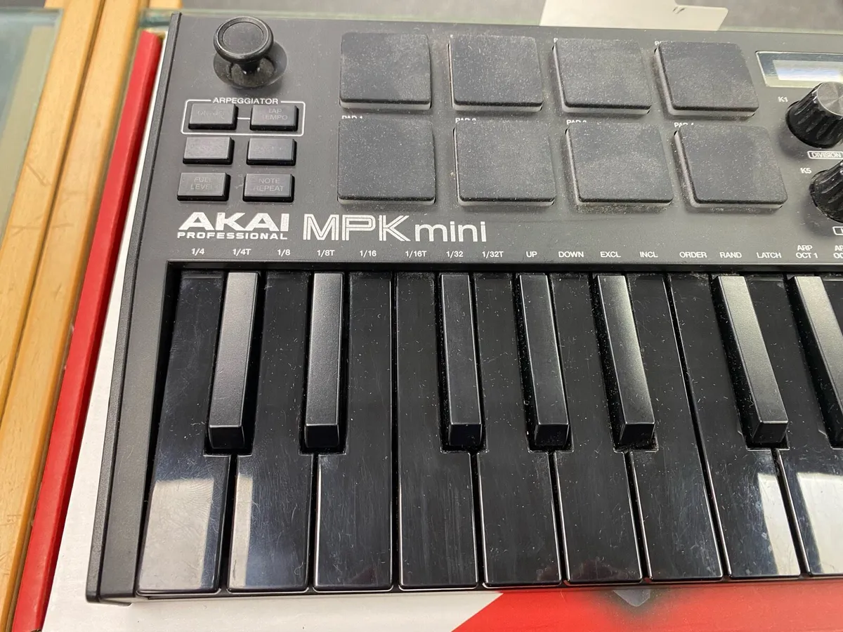 AKAI MPK Mini MIDI Controller - Image 2