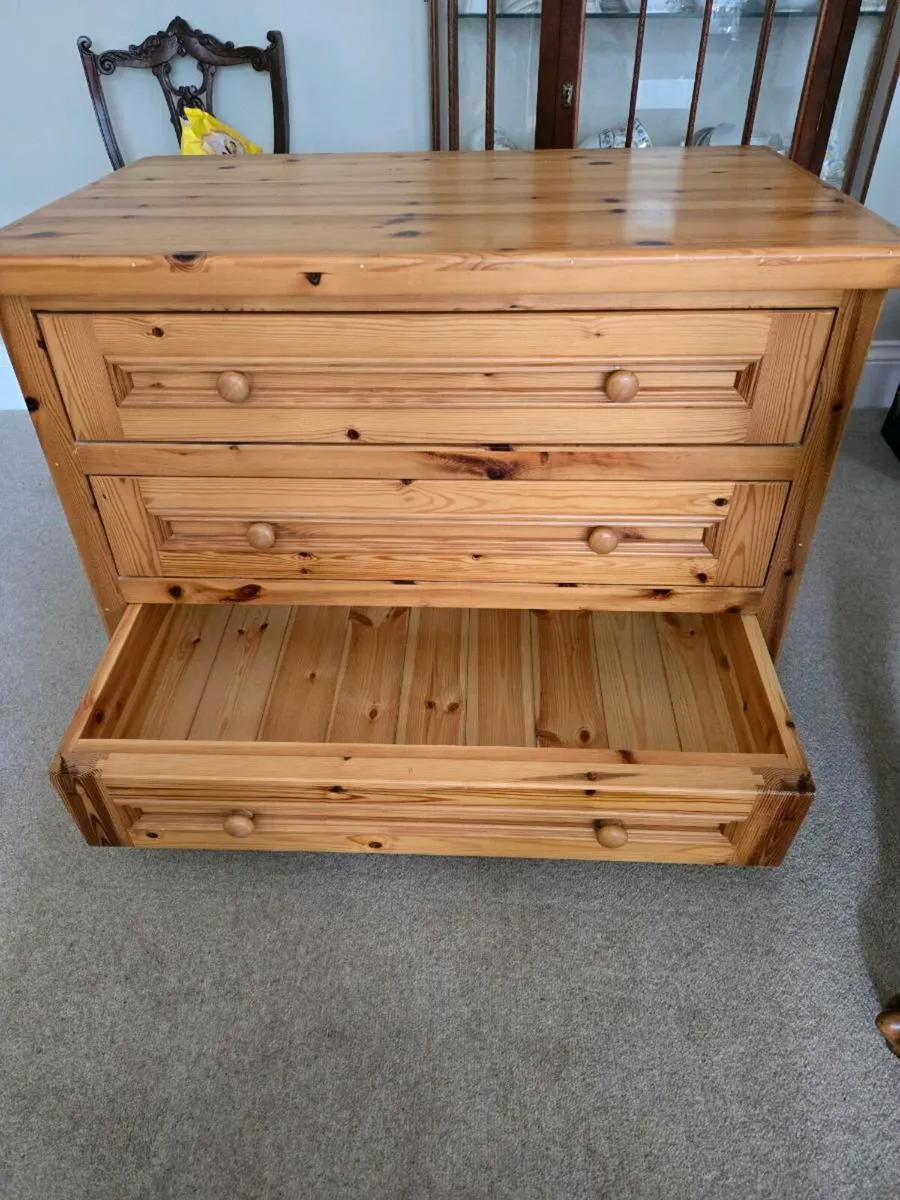 Chest of Drawers - Image 3