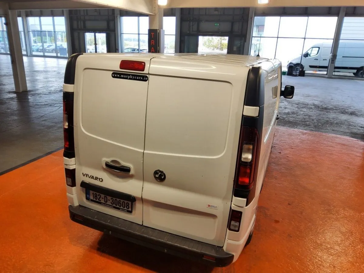 Vauxhall Vivaro Vivaro 2700 Sportive CDTI 5DR - Image 3