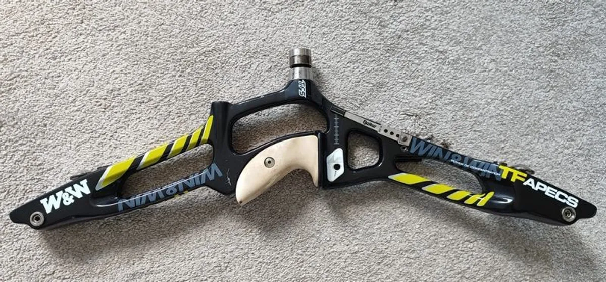 Complete Archery Kit - Image 4