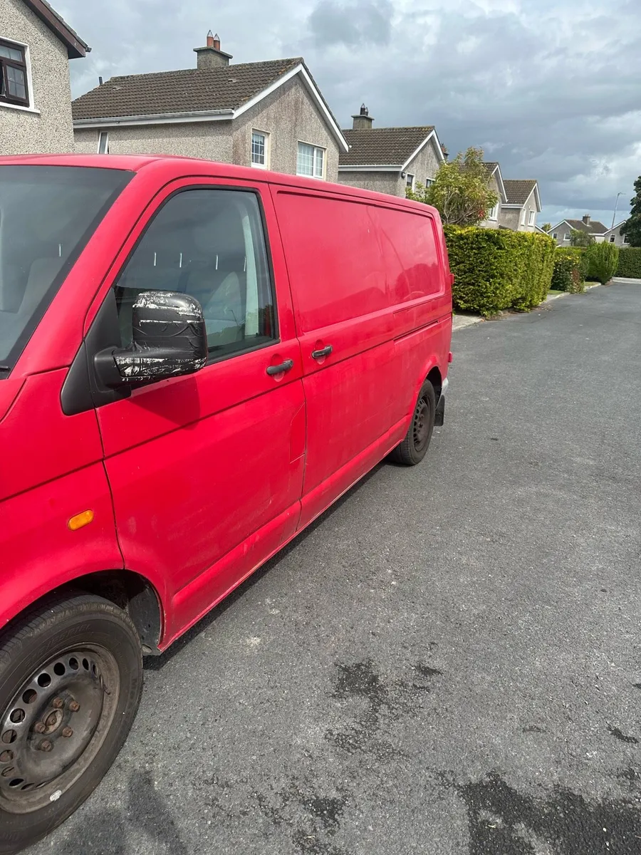 VW Transporter - Image 2