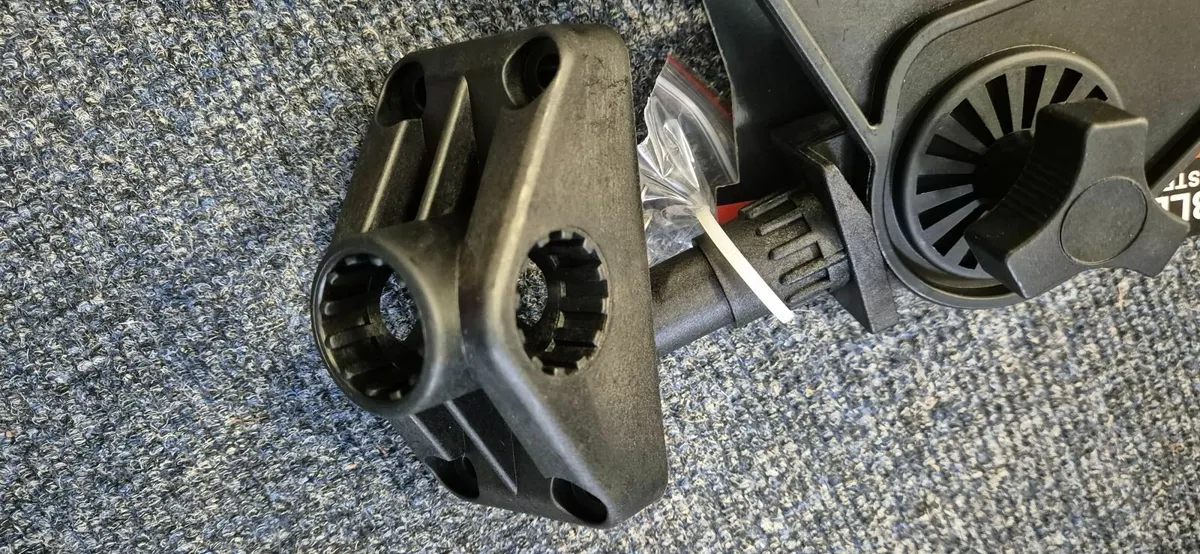 €13 Deal .. Top or side amount rod holder - Image 2