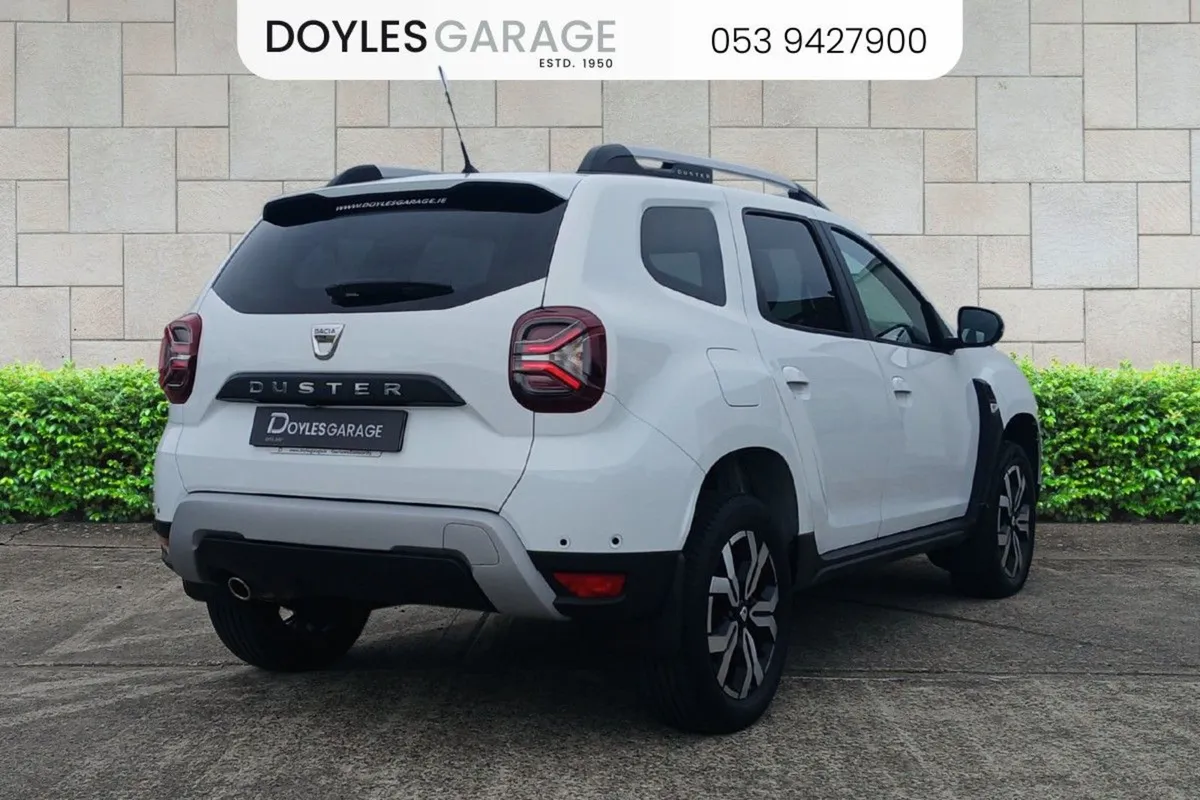 Dacia Duster Prestige 1.0 Petrol 100bhp - Image 4