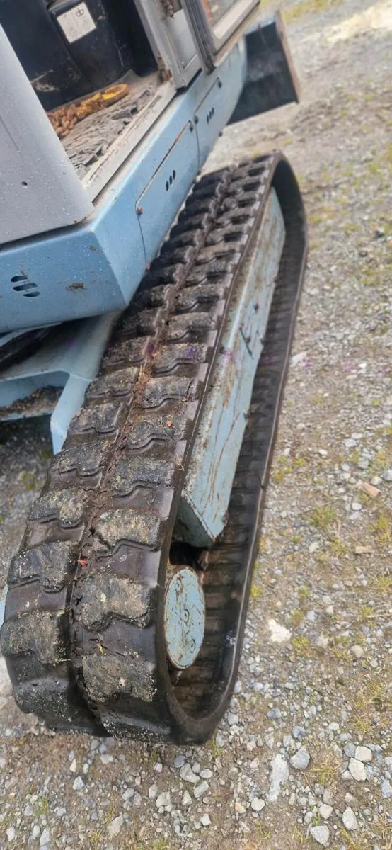 Rubber tracks Ex 30 - Image 4