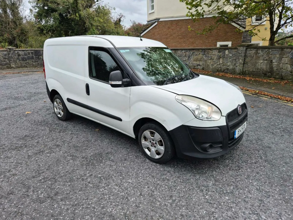 2015 FIAT DOBLO - Image 2