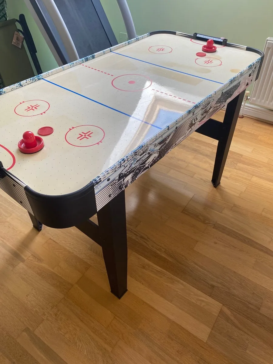 AIR HOCKEY TABLE - Image 2