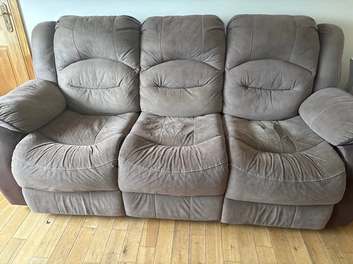 Couch - Image 3