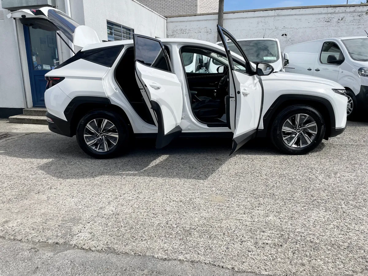 Hyundai Tucson 1.6 CRDI 115BHP 2 SEAT Van, 2022 - Image 4