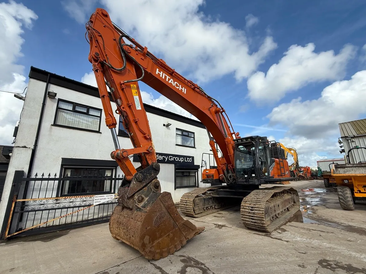 Hitachi ZX490LCH-7 - Image 3