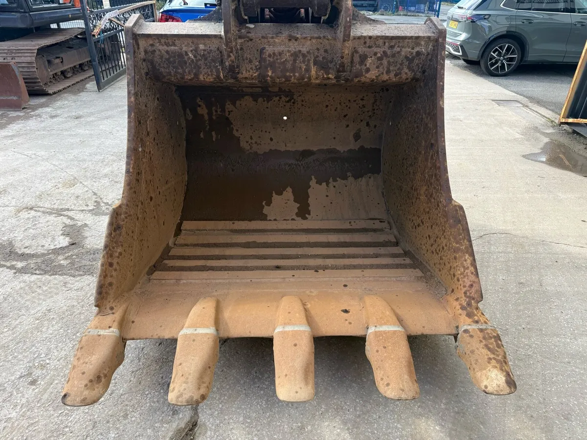 Hitachi ZX490LCH-7 - Image 4