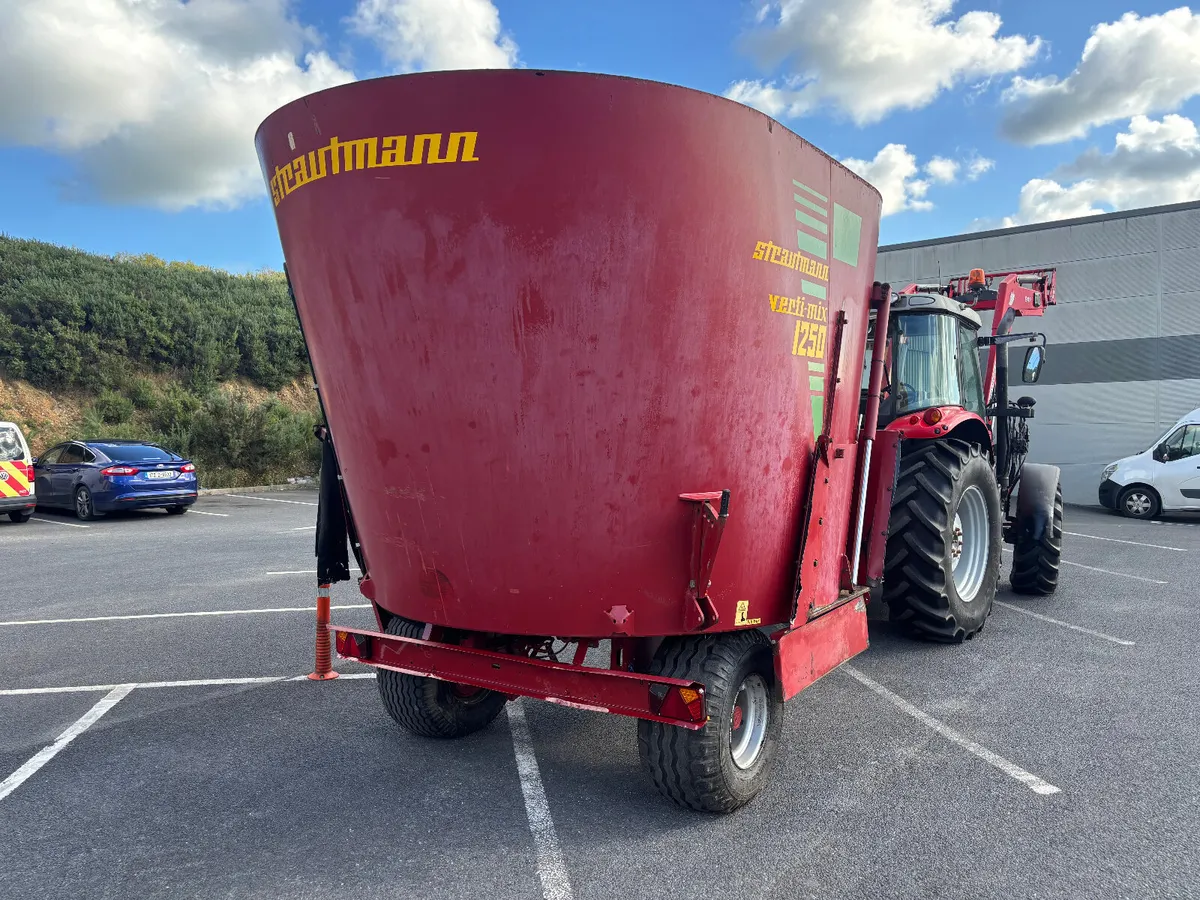 Strautmann 1250 Tub Feeder - Image 3