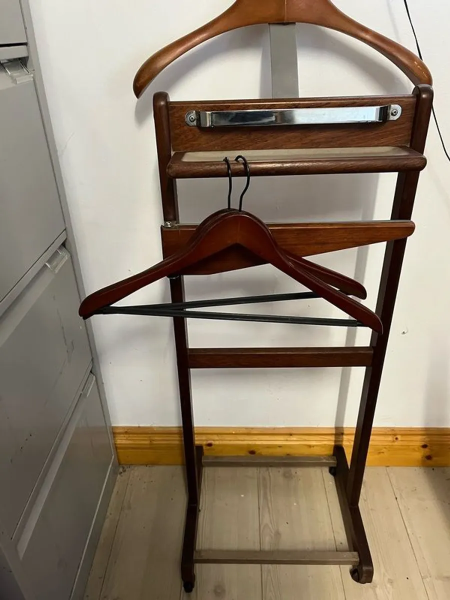 bedroom - Image 1