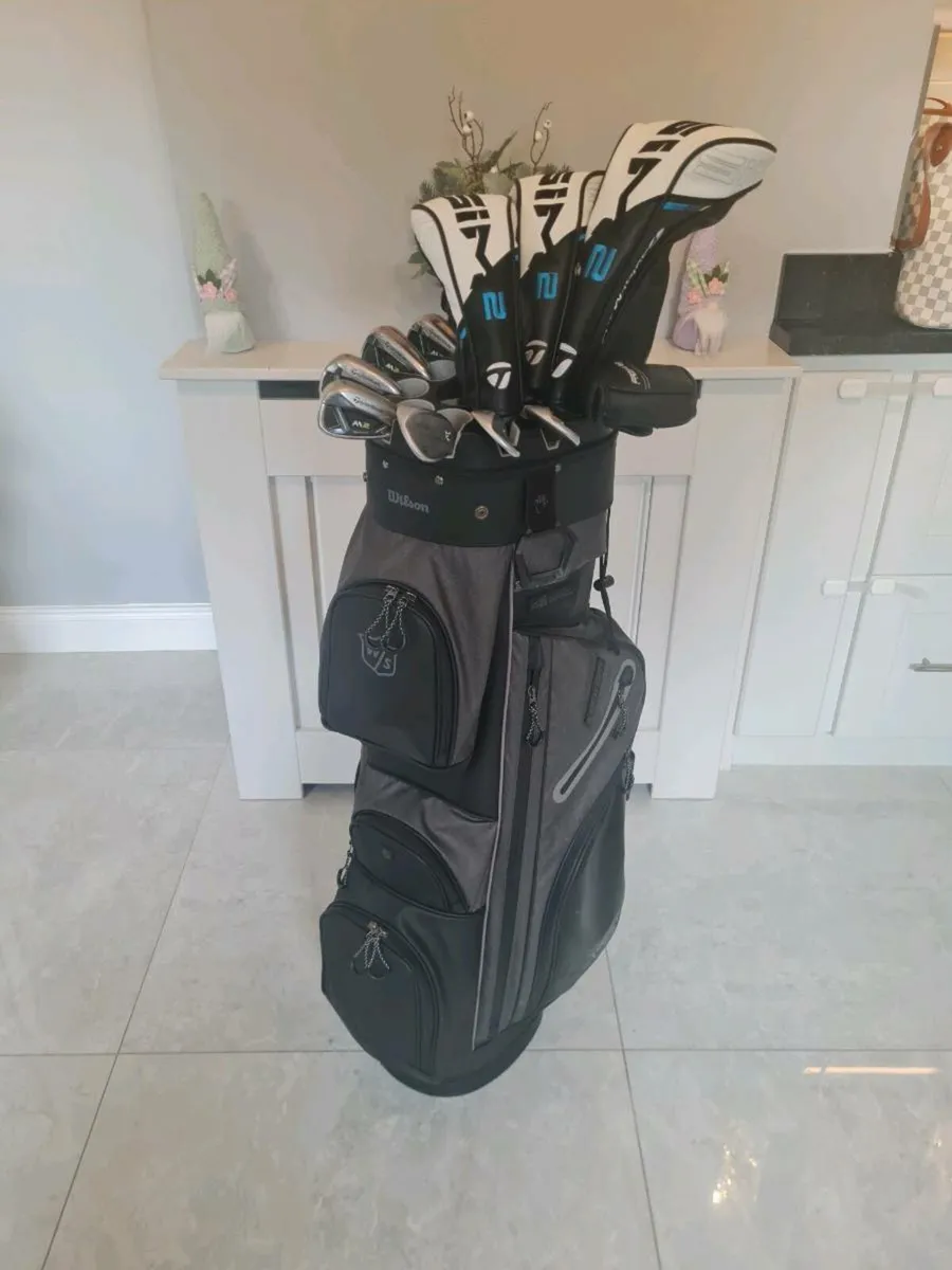 Wilson Golf Bag - Image 1