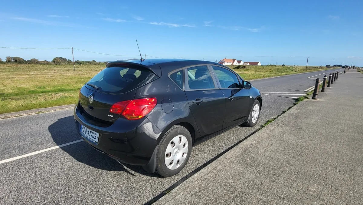 Vauxhall Astra 2012 - Image 4
