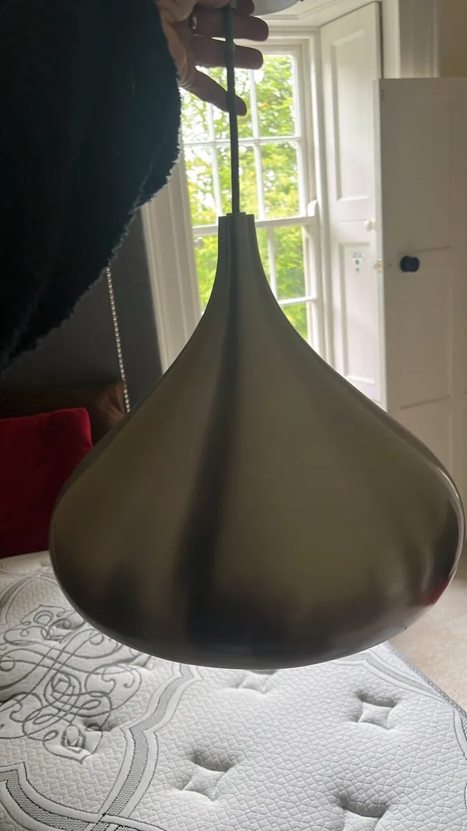 HERSHEY Shape Big Ceiling Lamp - Image 1