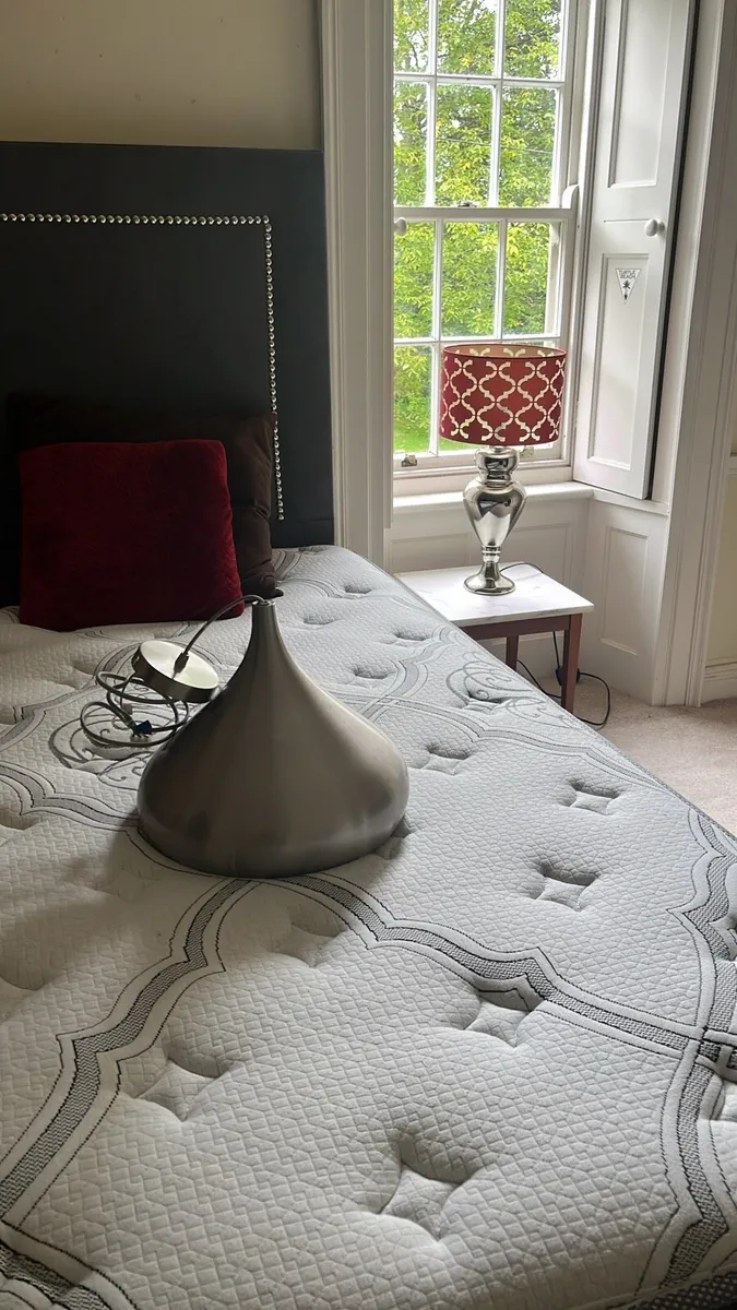 HERSHEY Shape Big Ceiling Lamp - Image 2