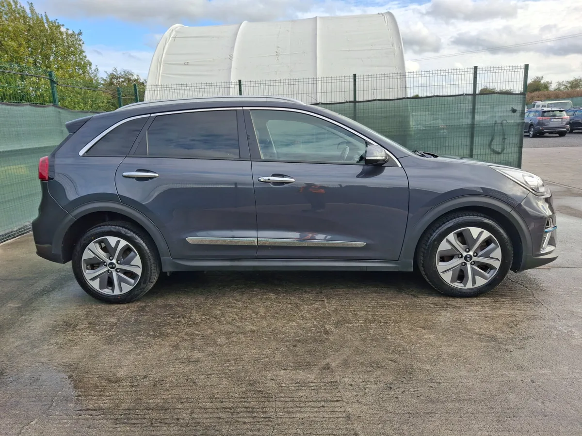 201 Kia Niro  64kwh  Ev  Auto - Image 2
