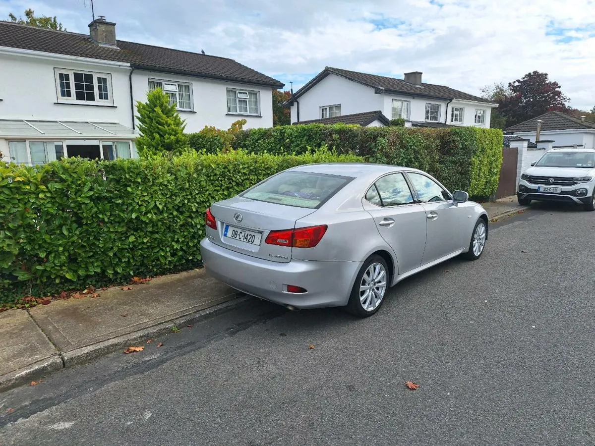 08 Lexus 220d - Image 2