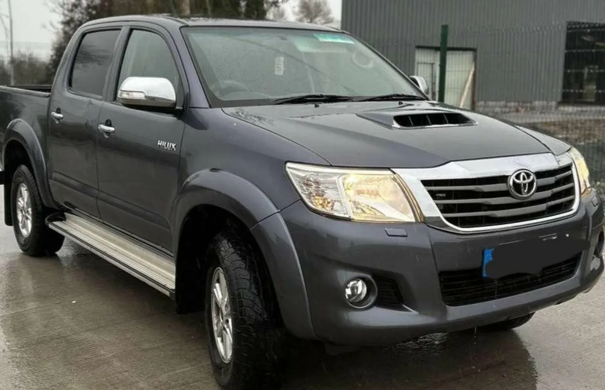 Toyota Hilux 2014 - Image 2