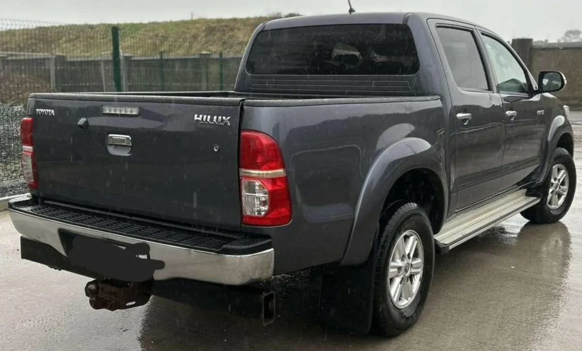 Toyota Hilux 2014 - Image 3