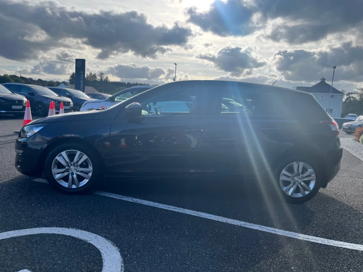 Peugeot 308 2018 - Image 3