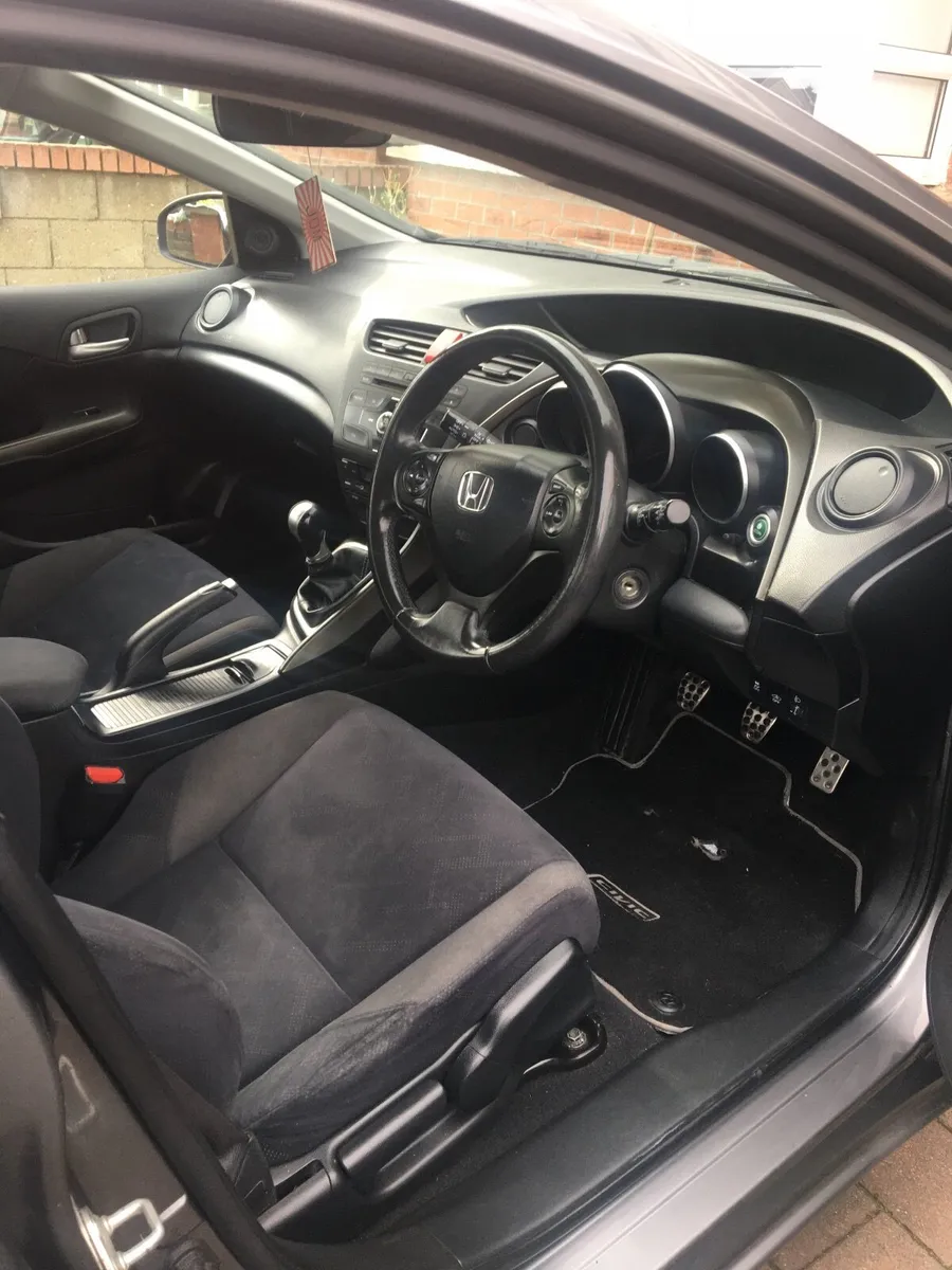 Honda Civic 2014 1.6 i-dtec ES - Image 4