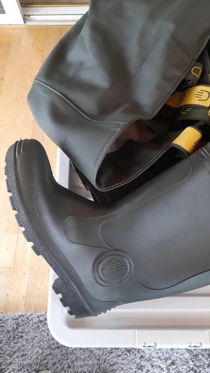 Fishing chest waders - Image 2