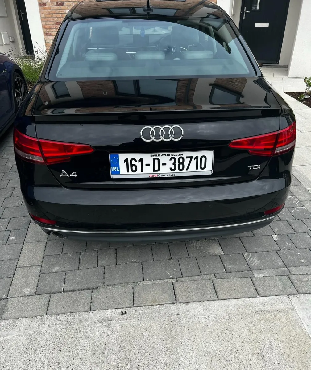 Audi A4 Automatic Grey leather - Image 4